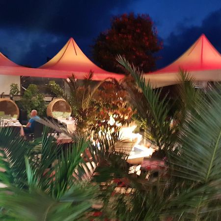Family Hotel Gogov Sinemoretz Esterno foto