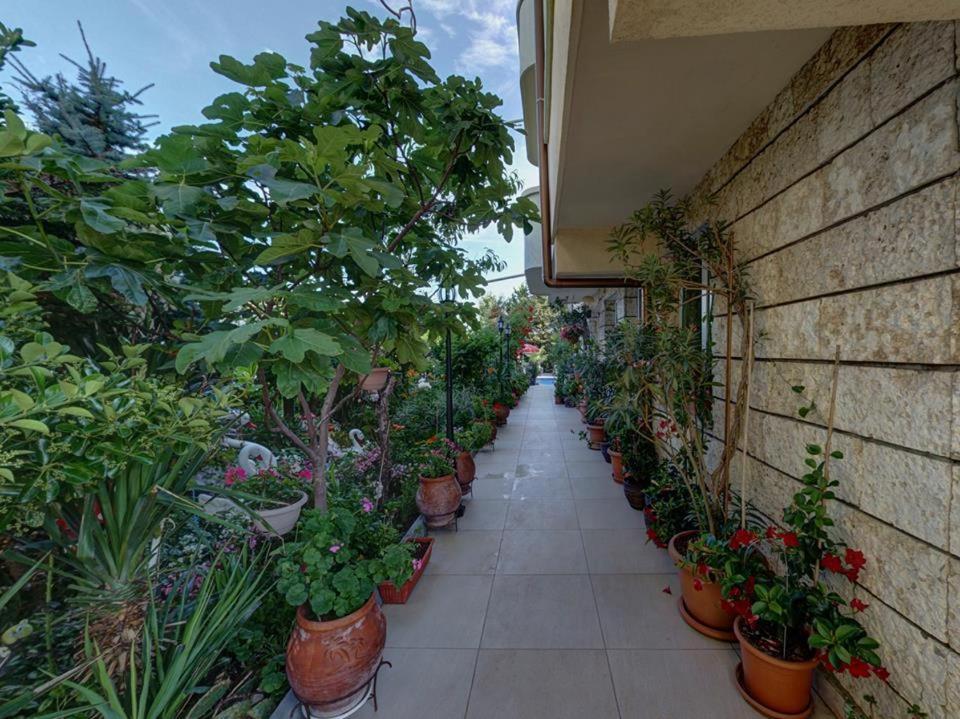 Family Hotel Gogov Sinemoretz Esterno foto