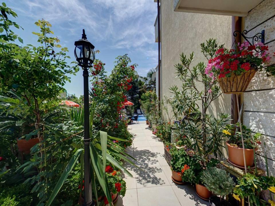 Family Hotel Gogov Sinemoretz Esterno foto