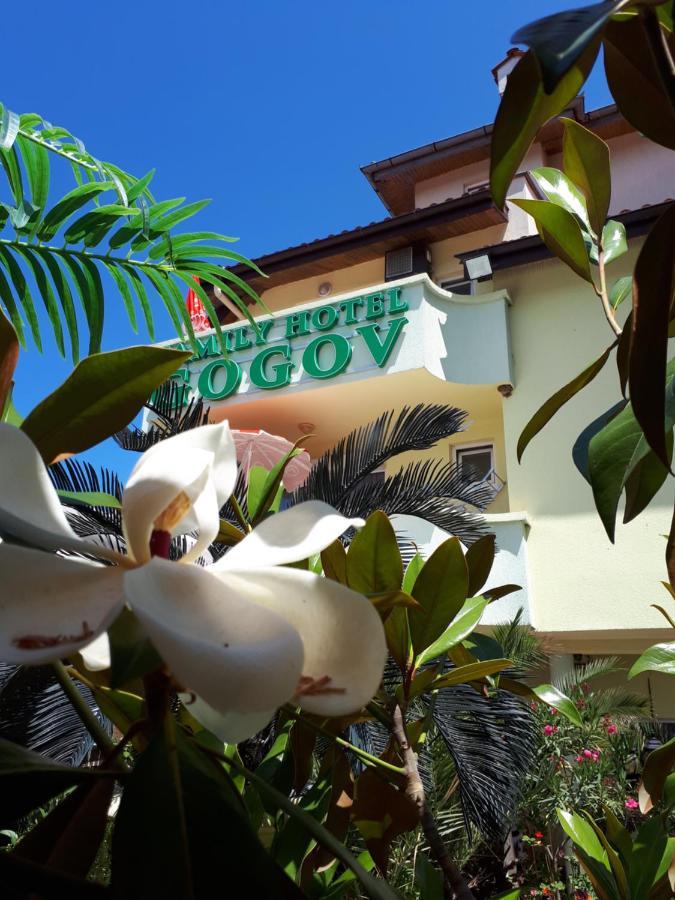 Family Hotel Gogov Sinemoretz Esterno foto
